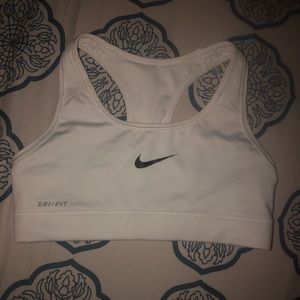 White nike sports bra